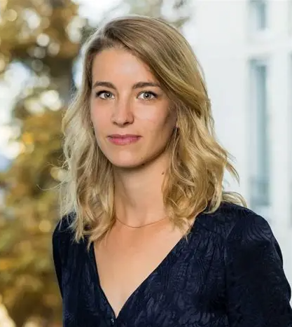 Lisa-Marie Arnold NOVAXIA